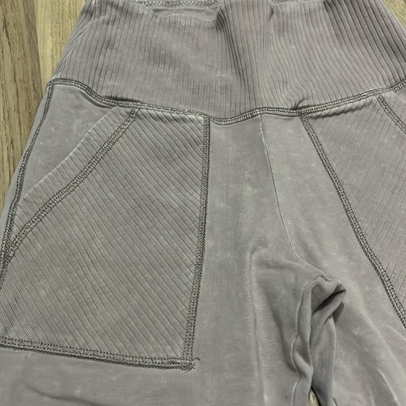 AERIE chill play move legging - Picture 3 of 5